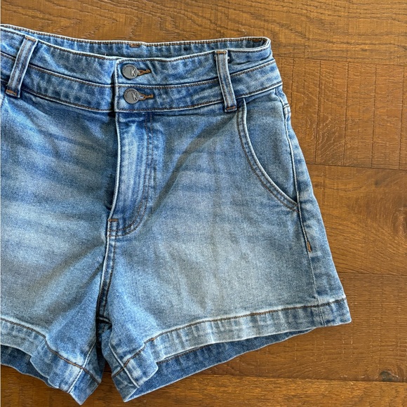 kut from the kloth shorts - Picture 2 of 6